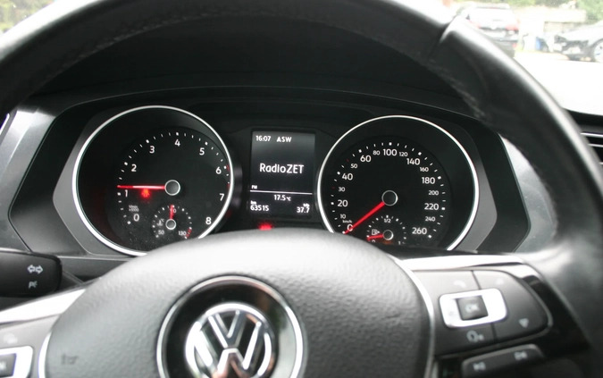 Volkswagen Tiguan cena 79900 przebieg: 63000, rok produkcji 2018 z Białogard małe 497